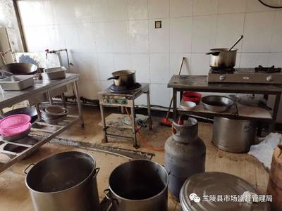 邯鄲廚房用品商店批發(fā)在哪?臨沂市蘭陵縣家具市場(chǎng)